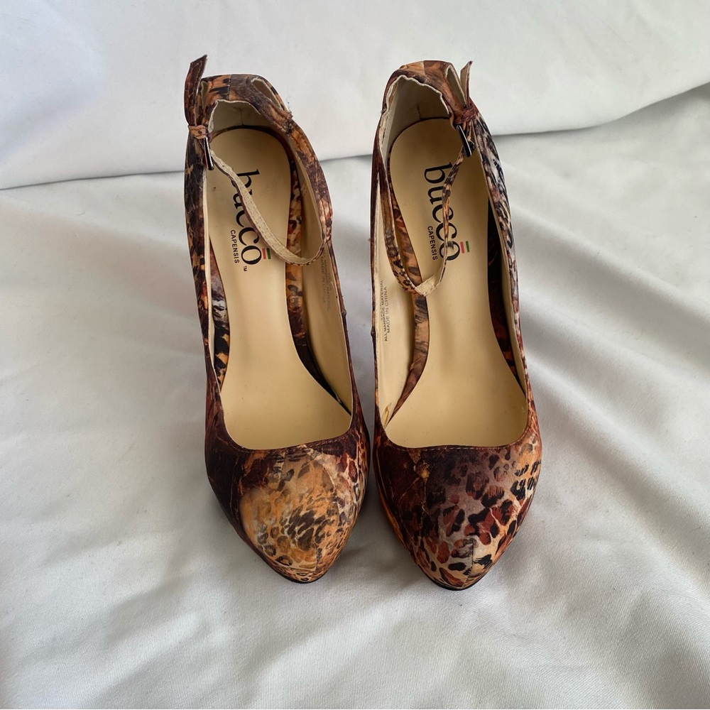 BUCCO HEELS